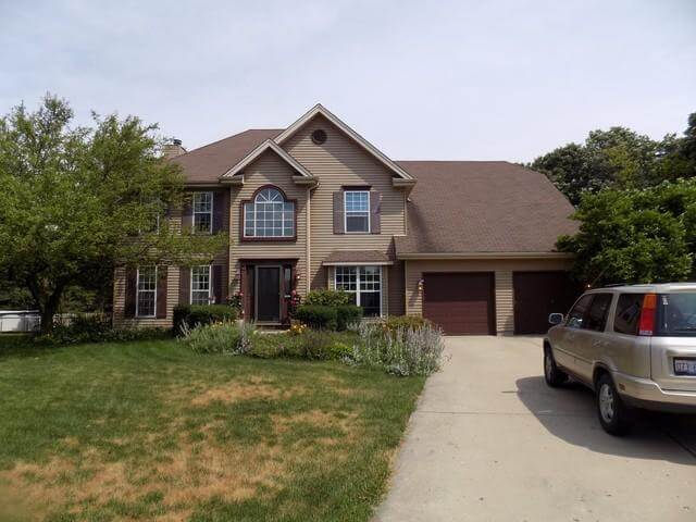 Complete Roof Replacement in North Aurora, Illinois Before