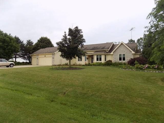 Roof Replacement in Yorkville, IL Before