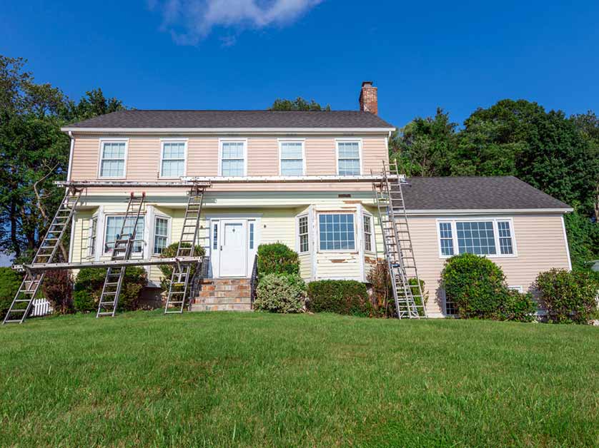 Advanced Roofing Inc - Siding Replacement Do It in Sections or All at Once