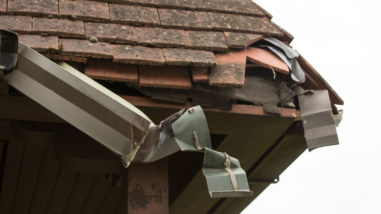 storm damage roof repair Illinois