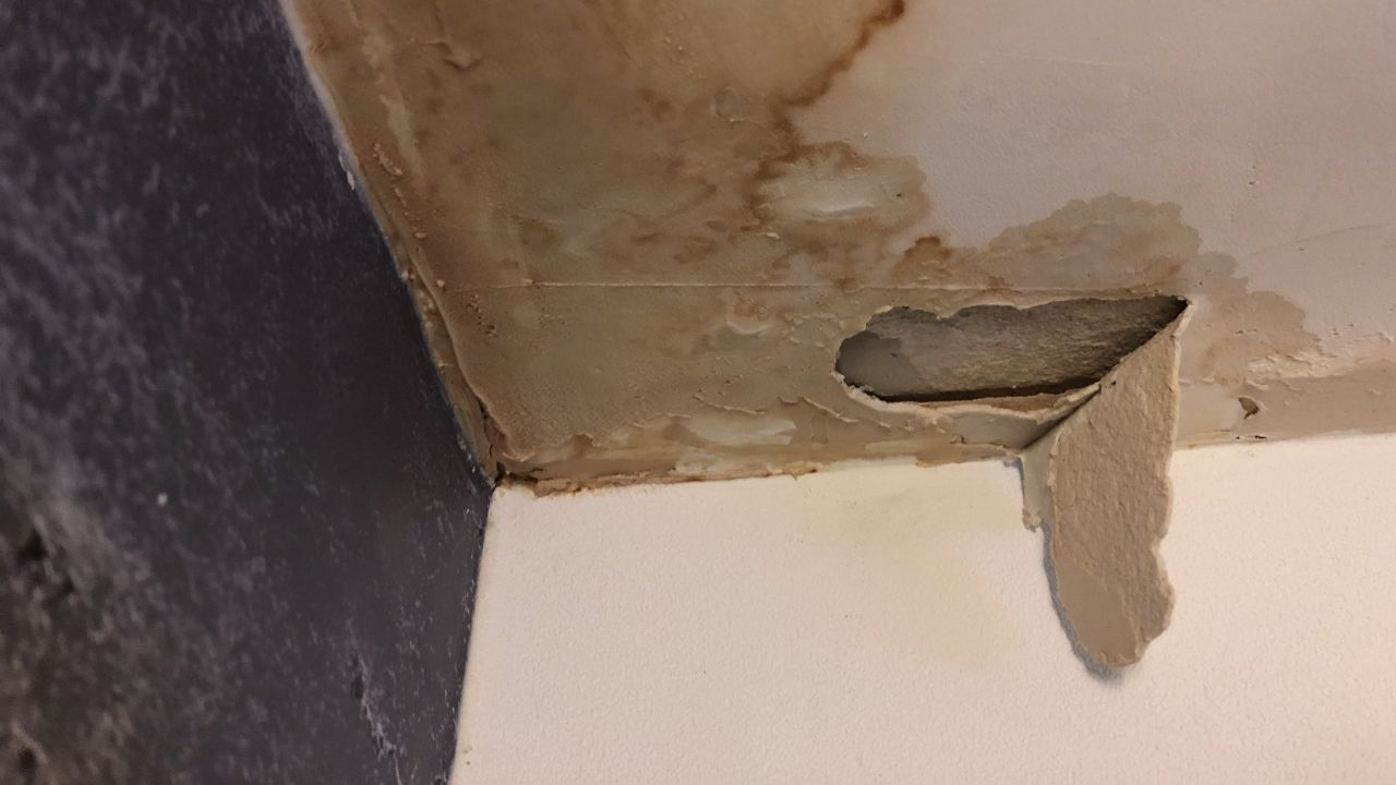 roof repair expenses